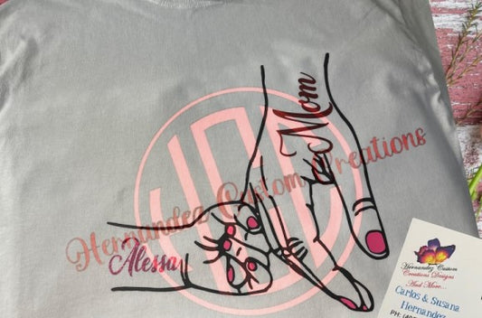 PERSONALIZED MOM AND DAUGHTER HAND